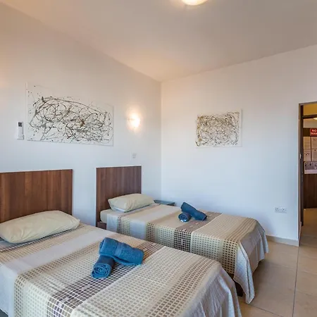 Apartment Seashells 2 Bedroom With Sunny Terrace With Stunning Sea Views - By Getawaysmalta St. Paul's Bay