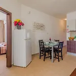 Seashells 2 Bedroom With Sunny Terrace With Stunning Sea Views - By Getawaysmalta Сент-Полс-Бей