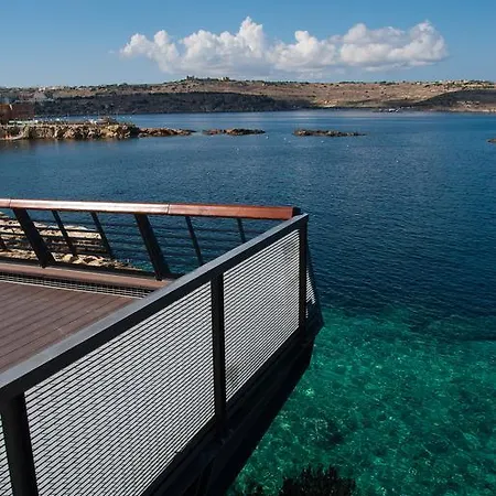 Seashells 2 Bedroom With Sunny Terrace With Stunning Sea Views - By Getawaysmalta 公寓 *