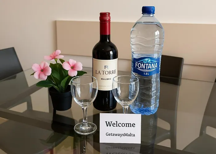 Seashells 2 Bedroom With Sunny Terrace With Stunning Sea Views - By Getawaysmalta *