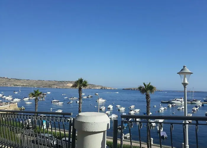 Seashells 2 Bedroom With Sunny Terrace With Stunning Sea Views - By Getawaysmalta 圣保罗湾城